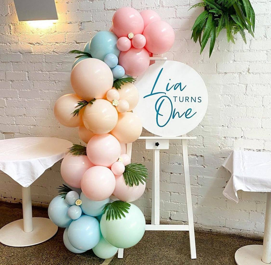 Easel, Signage & Balloon Garland Package