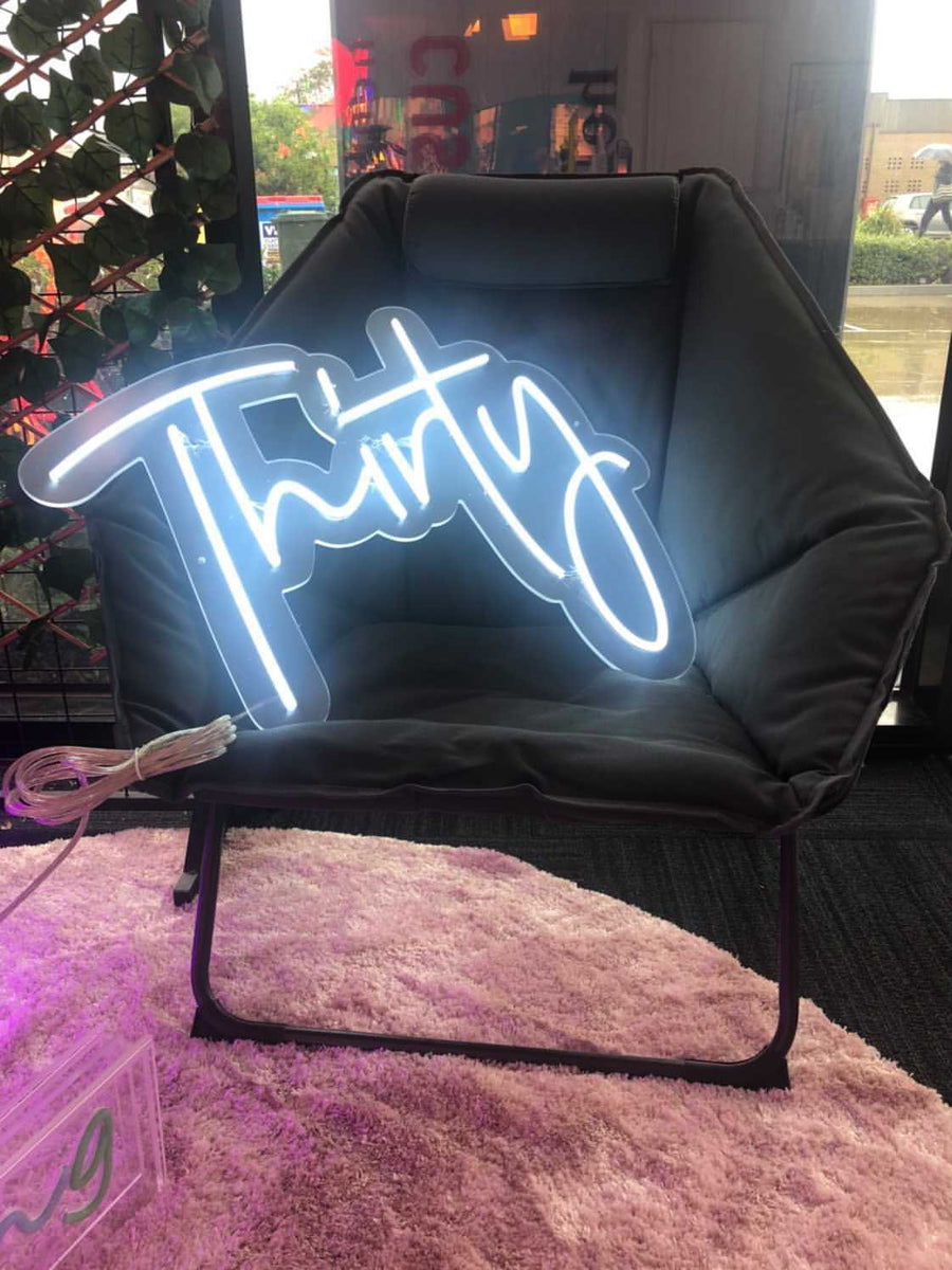 ‘Thirty’ Neon light